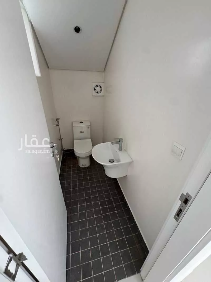 4 bedroom villa in Al Farouq, Riyadh 9