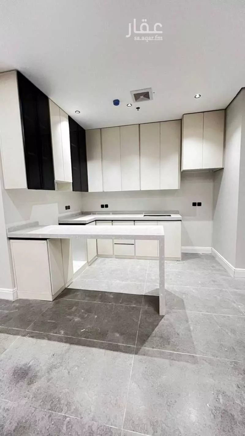 شقة 3 غرف في الرمال 3