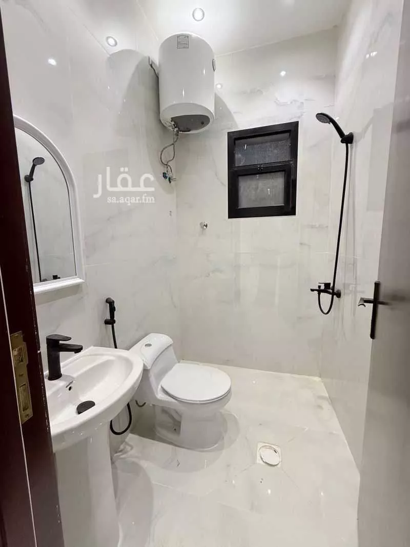 دور 5 غرف في الشرق 2