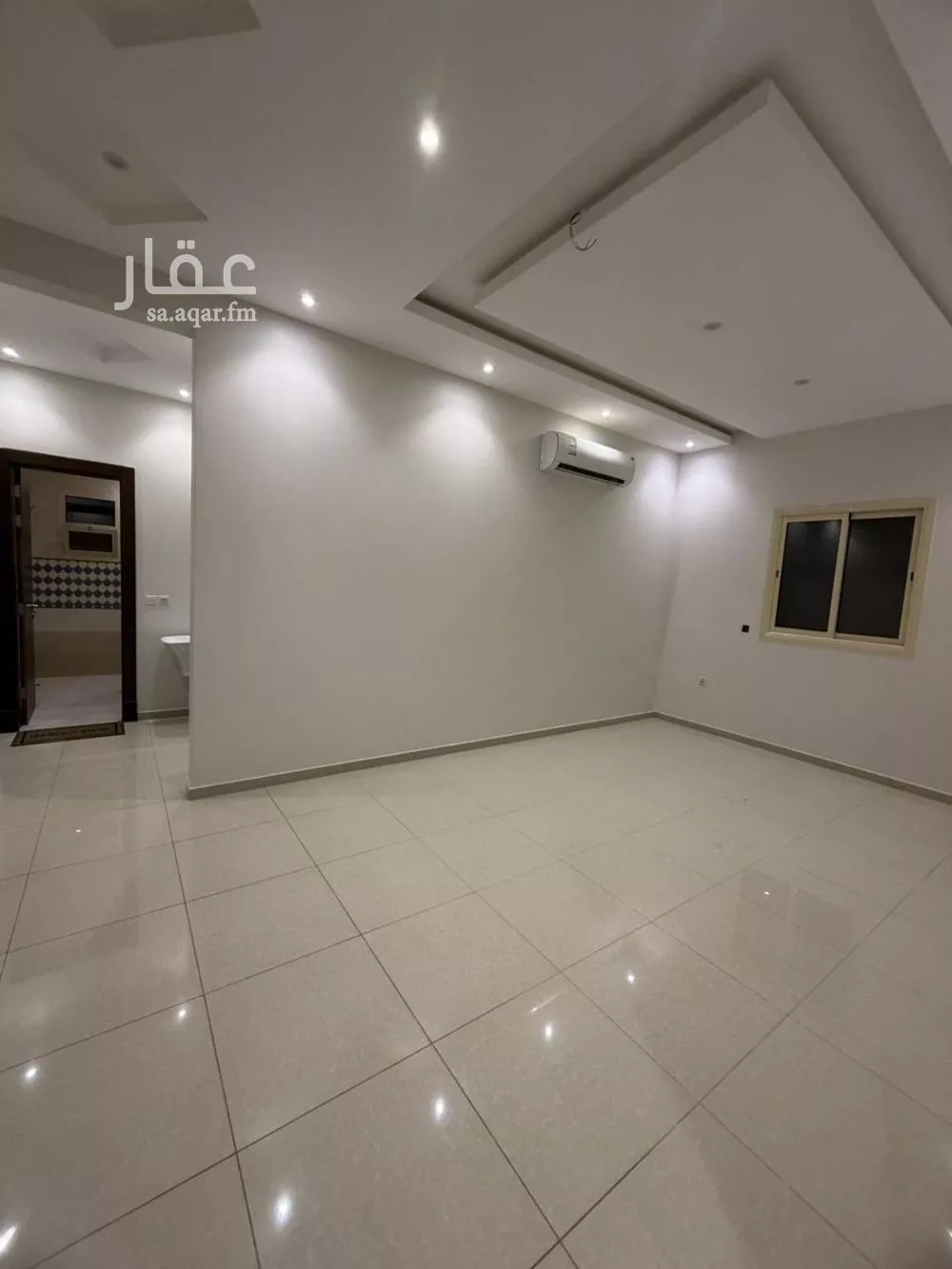 شقة 2 غرف في الملقا 4