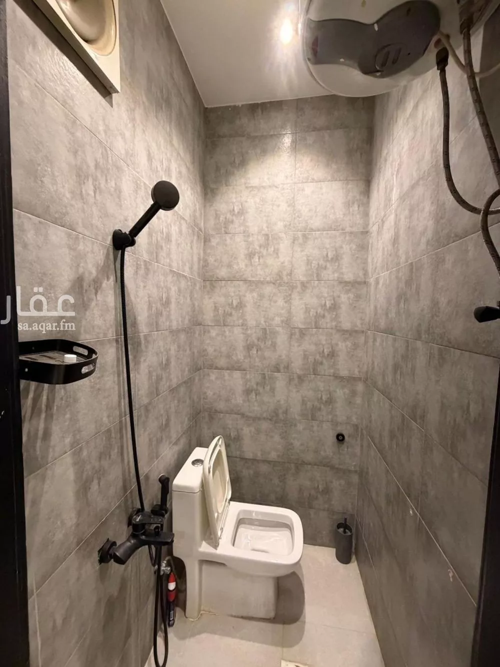 شقة 1 غرف في الملقا 3