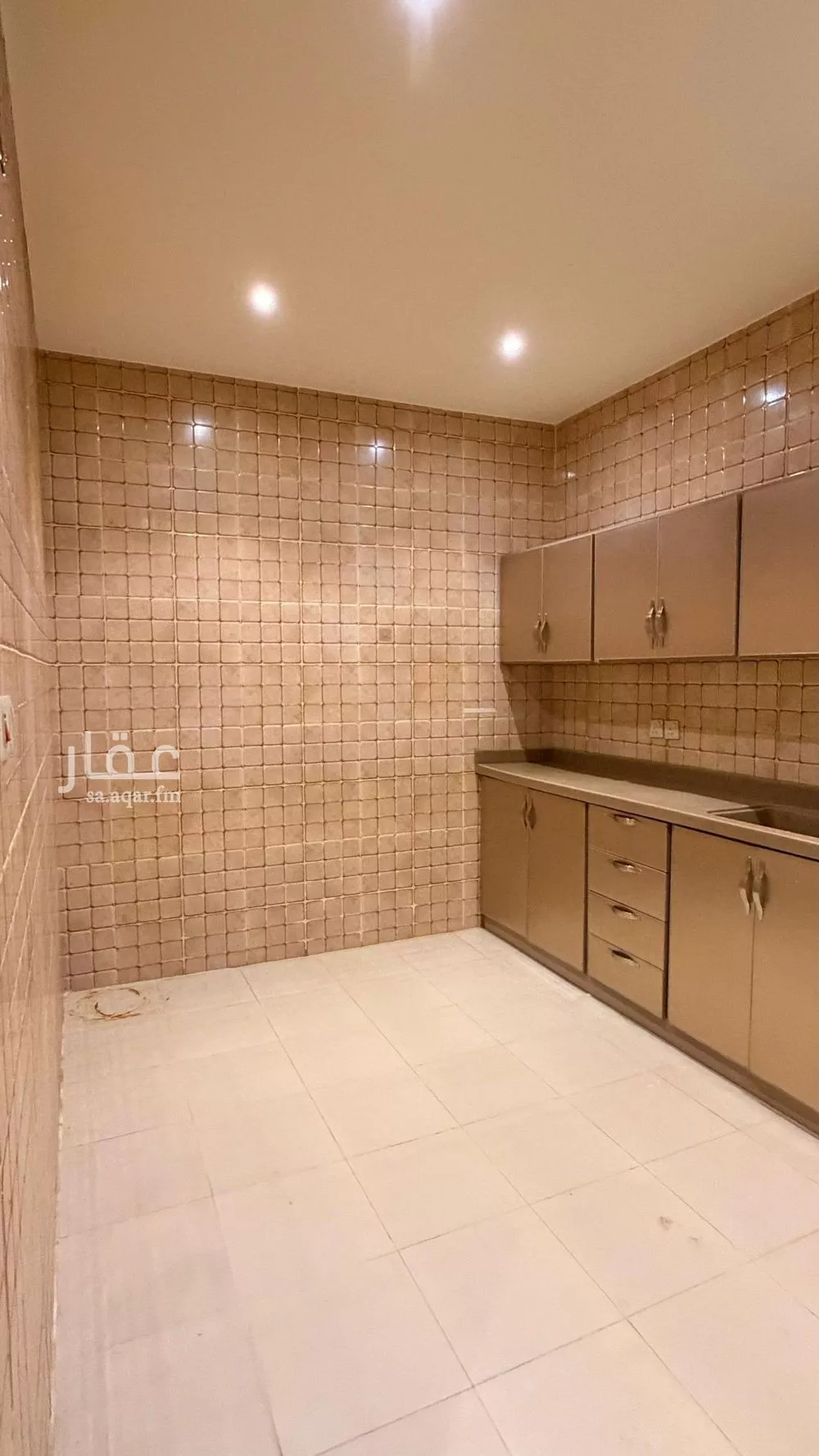 2 bedroom floor in Al Malqa 1