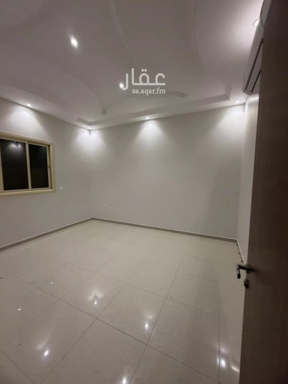 شقة 2 غرف في الملقا 3