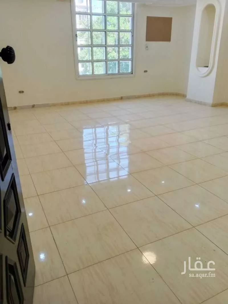 شقة 5 غرف في الصفا 5