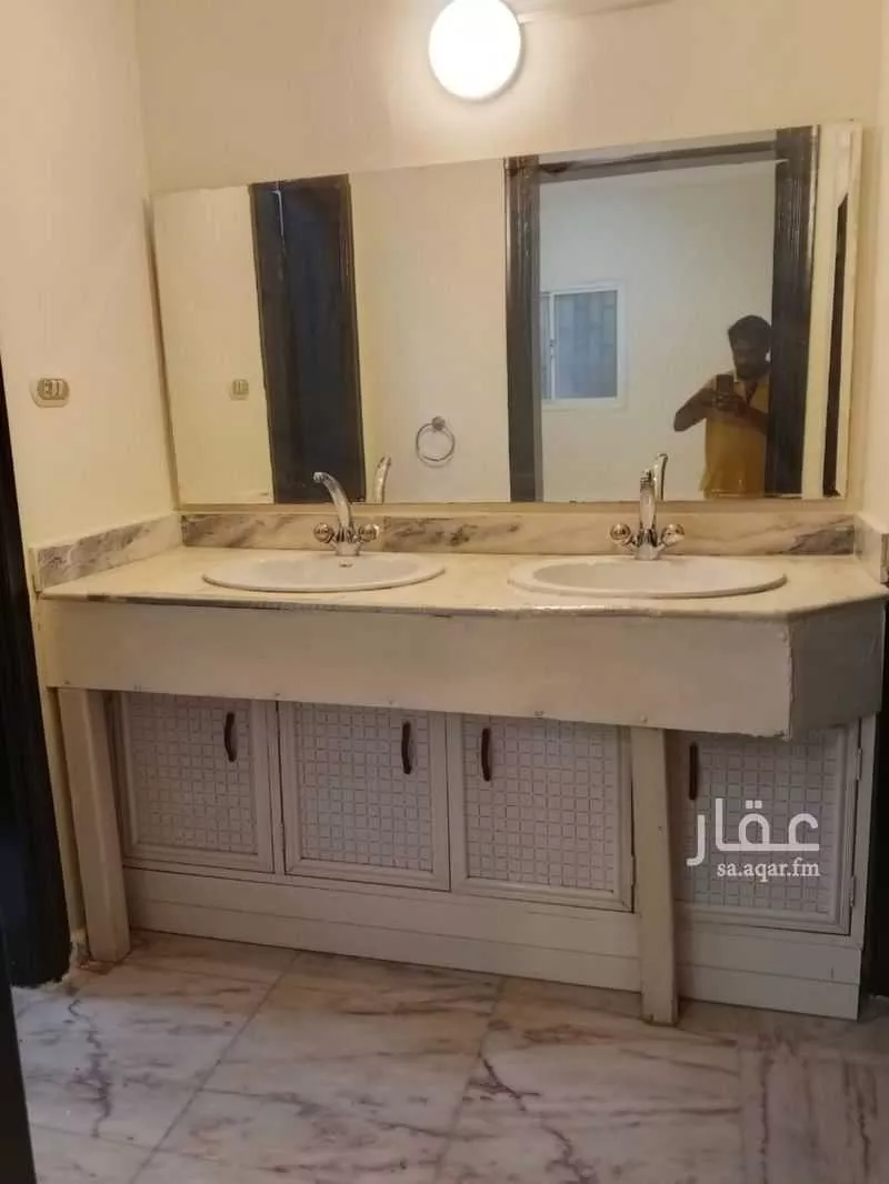 شقة 5 غرف في الصفا 4