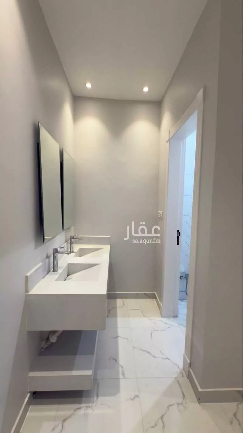4 bedroom apartment in Tuwaiq, Riyadh 5