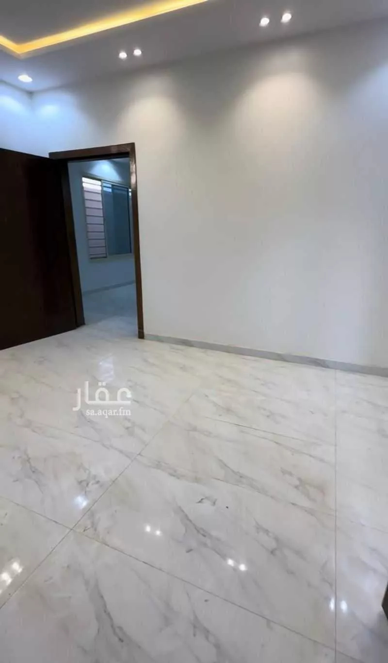 5 bedroom villa in Dhahrat Namar, Riyadh 6