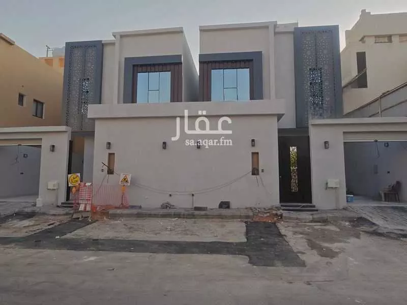 فيلا 5 غرف في العريجاء الغربية 1