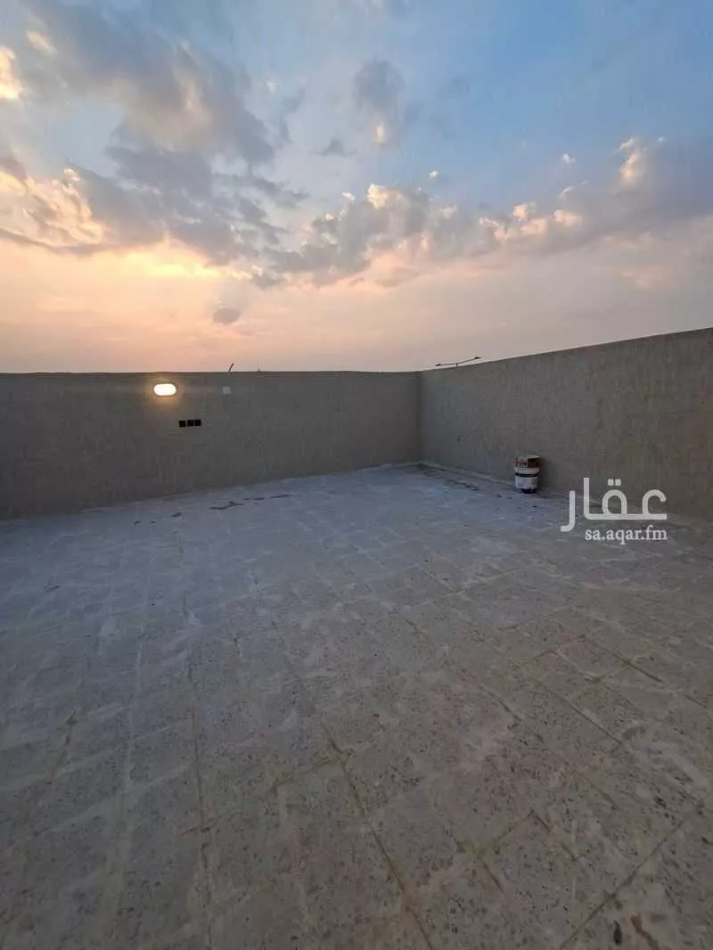 فيلا 5 غرف في طويق 4