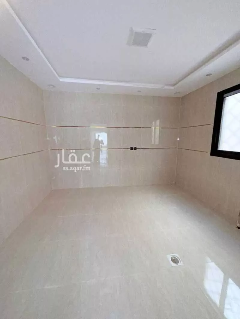 5 bedroom apartment in Badr 4