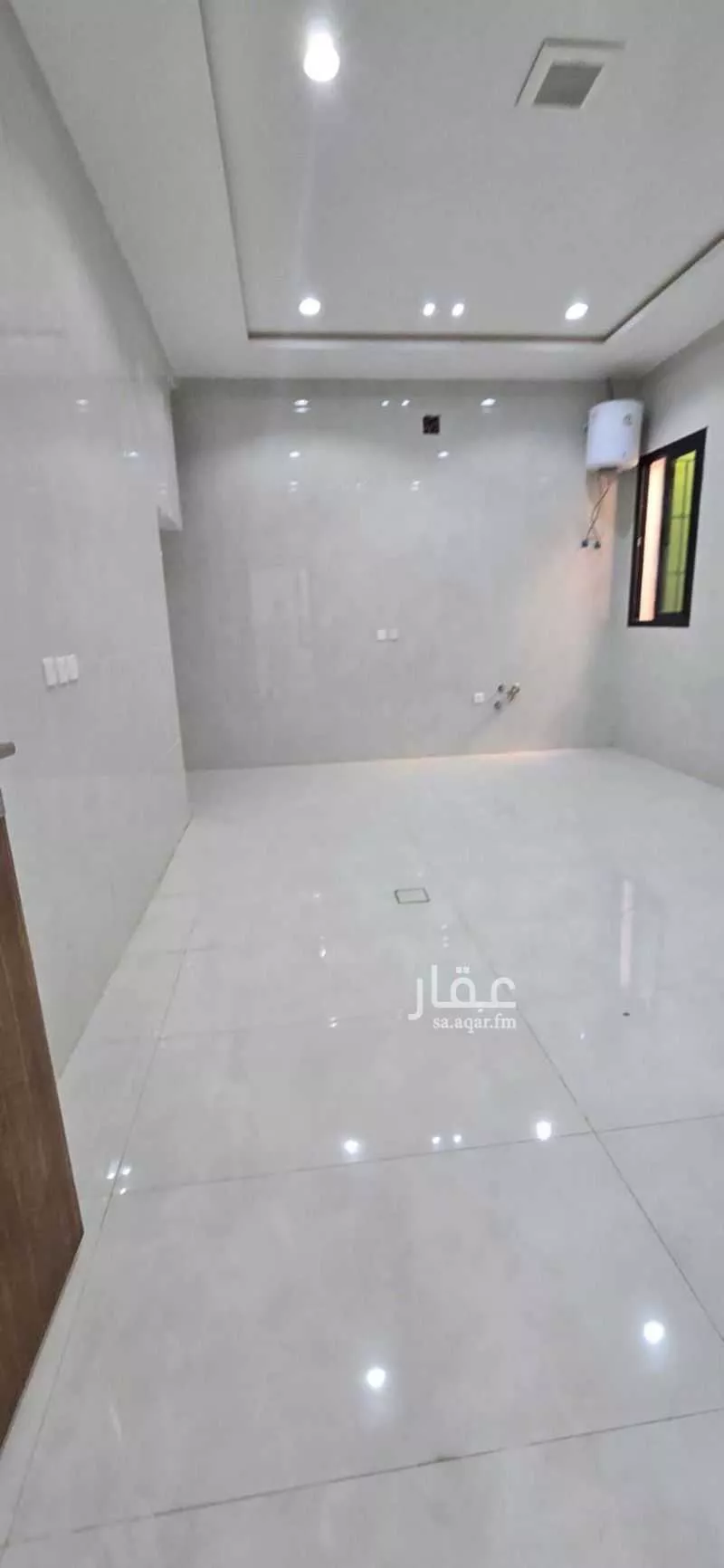 4 bedroom floor in Al Uraija Al Gharbiyah 5