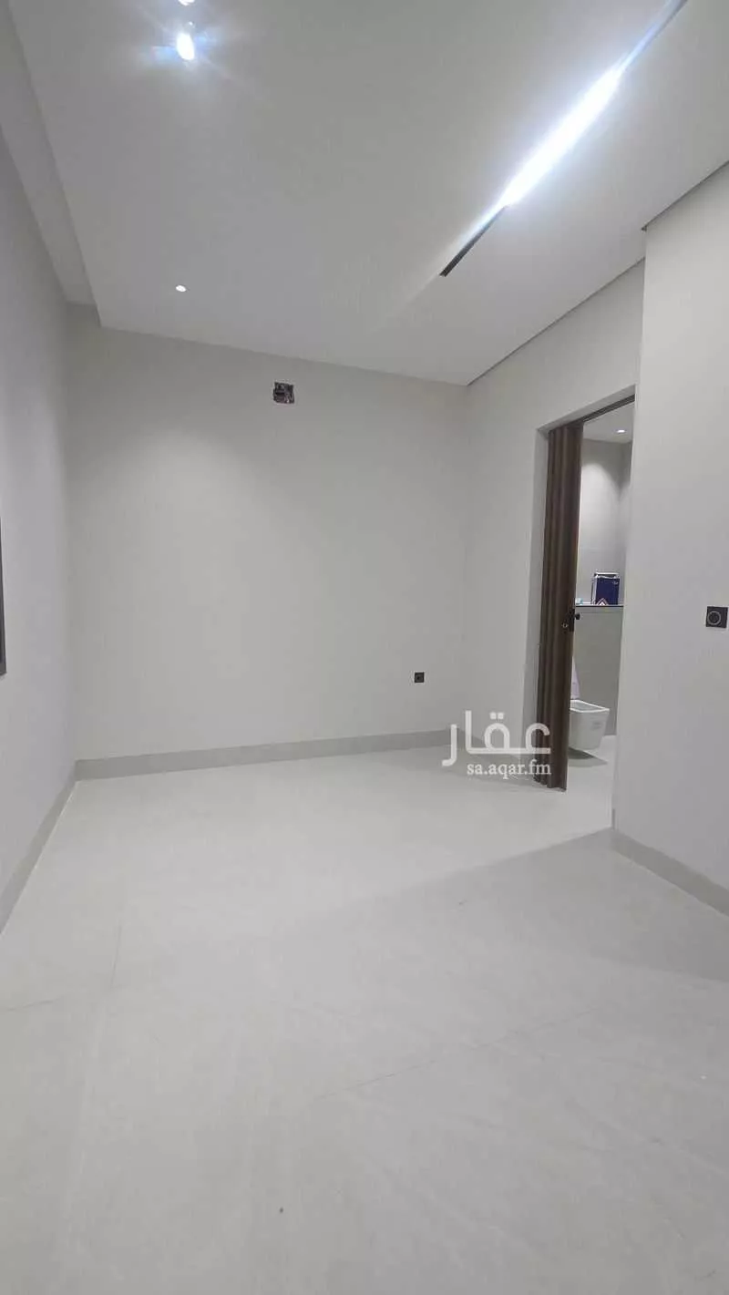 5 bedroom villa in Al Uraija Al Gharbiyah 4