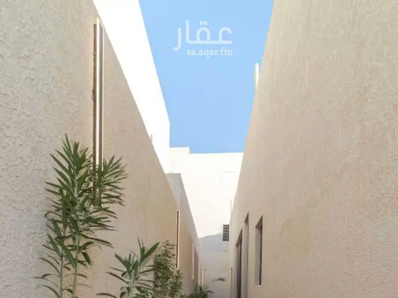 3 bedroom villa in Al Janadriyah, Riyadh 6