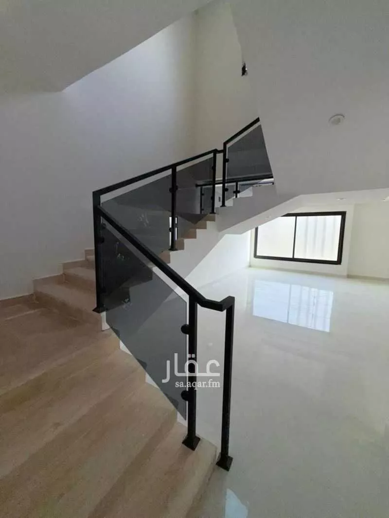 5 bedroom apartment in Badr 5