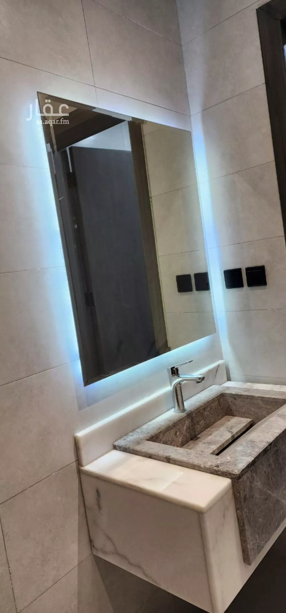 شقة 4 غرف في الواحة 5