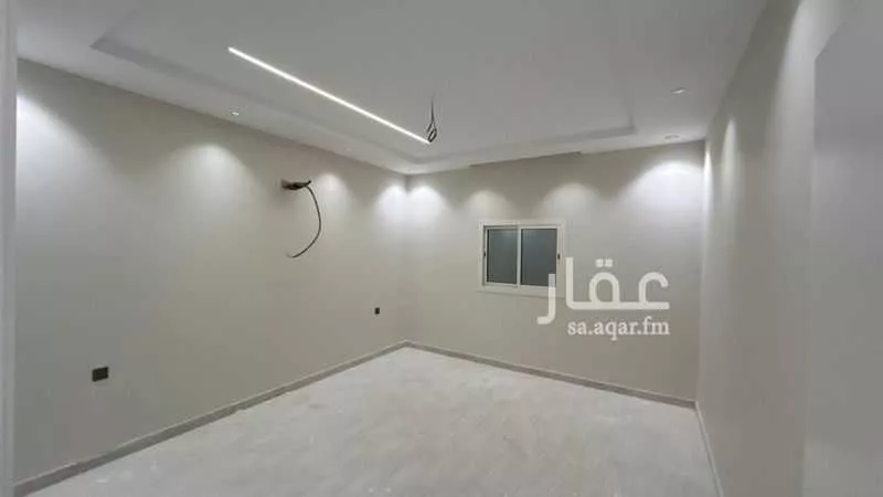 فيلا 9 غرف في الصفوة 4