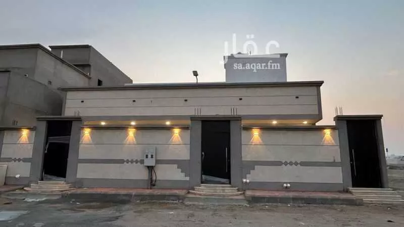 فيلا 9 غرف في الصفوة 1