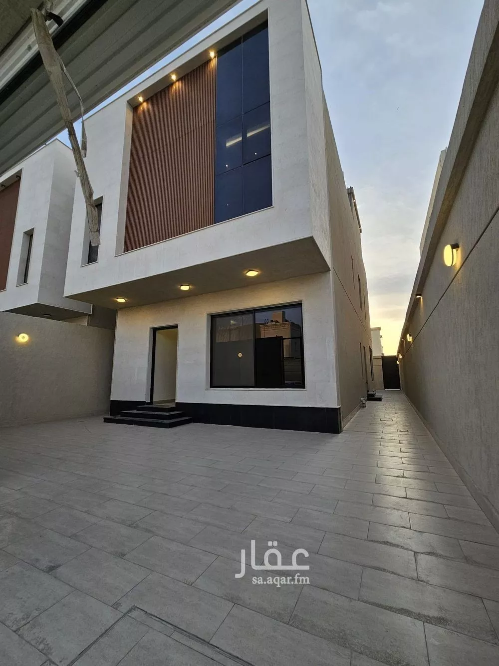 فيلا 6 غرف في ضاحية الملك فهد 2