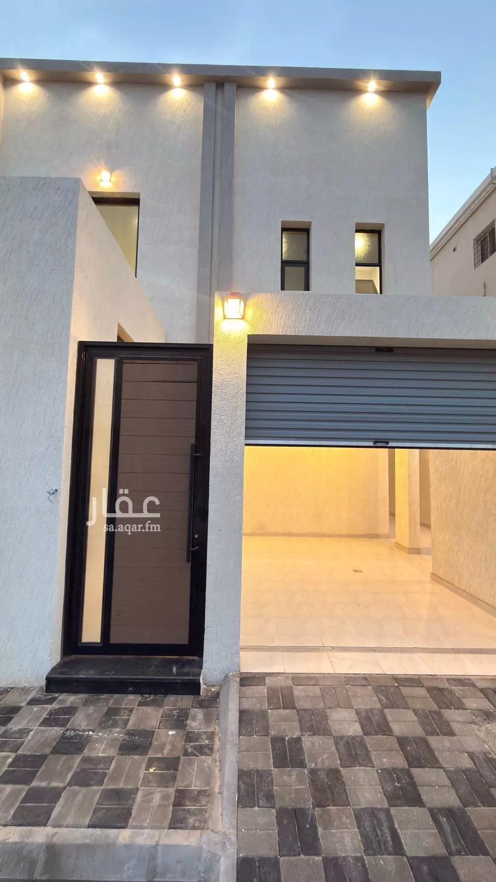 فيلا 6 غرف في طيبة 2