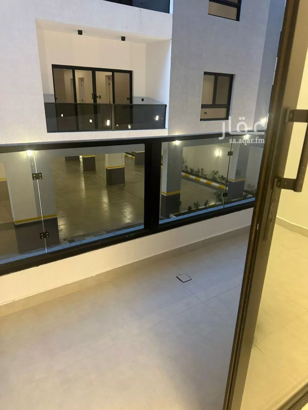 عمارة 136 م² في البحر 3