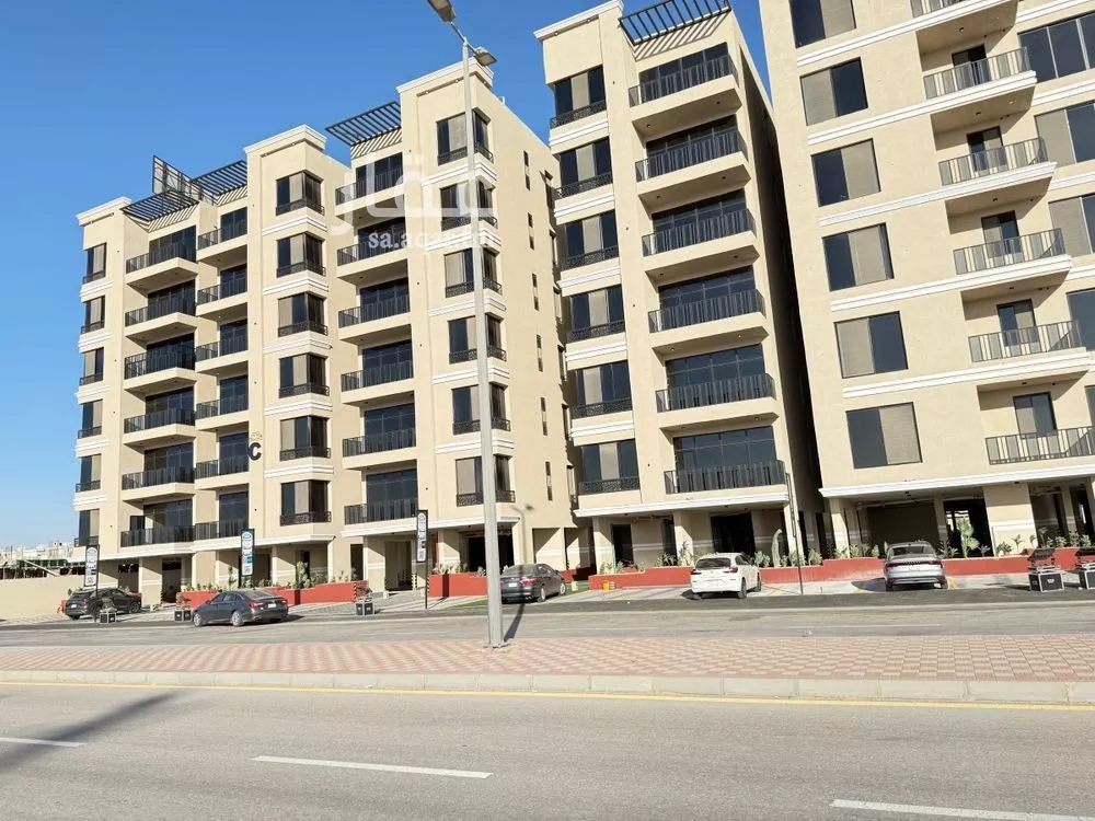 شقة 3 غرف في طيبة 2