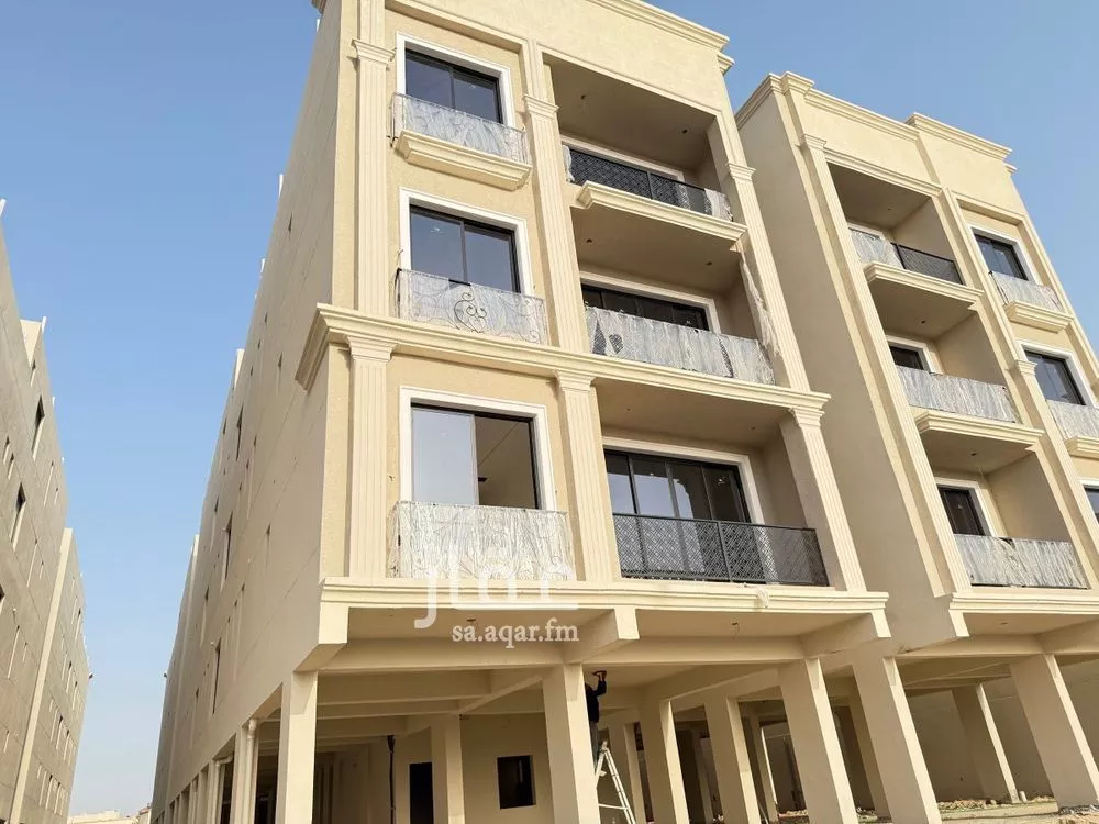 3 bedroom apartment in Al Rawdah 5