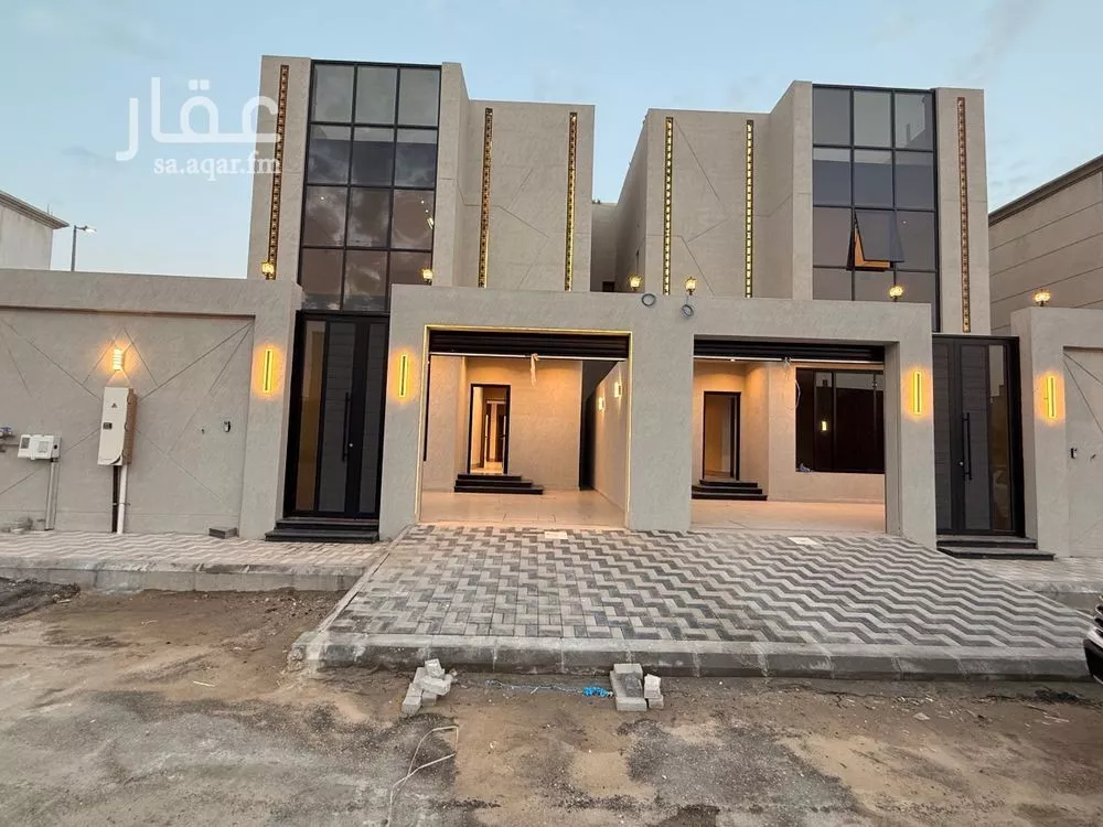 6 bedroom villa in Dahiat King Fahd 3