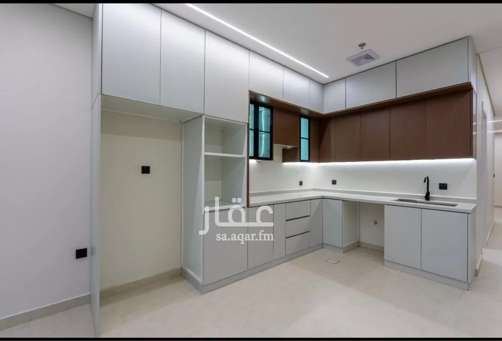 4 bedroom apartment in Al Bahr 3
