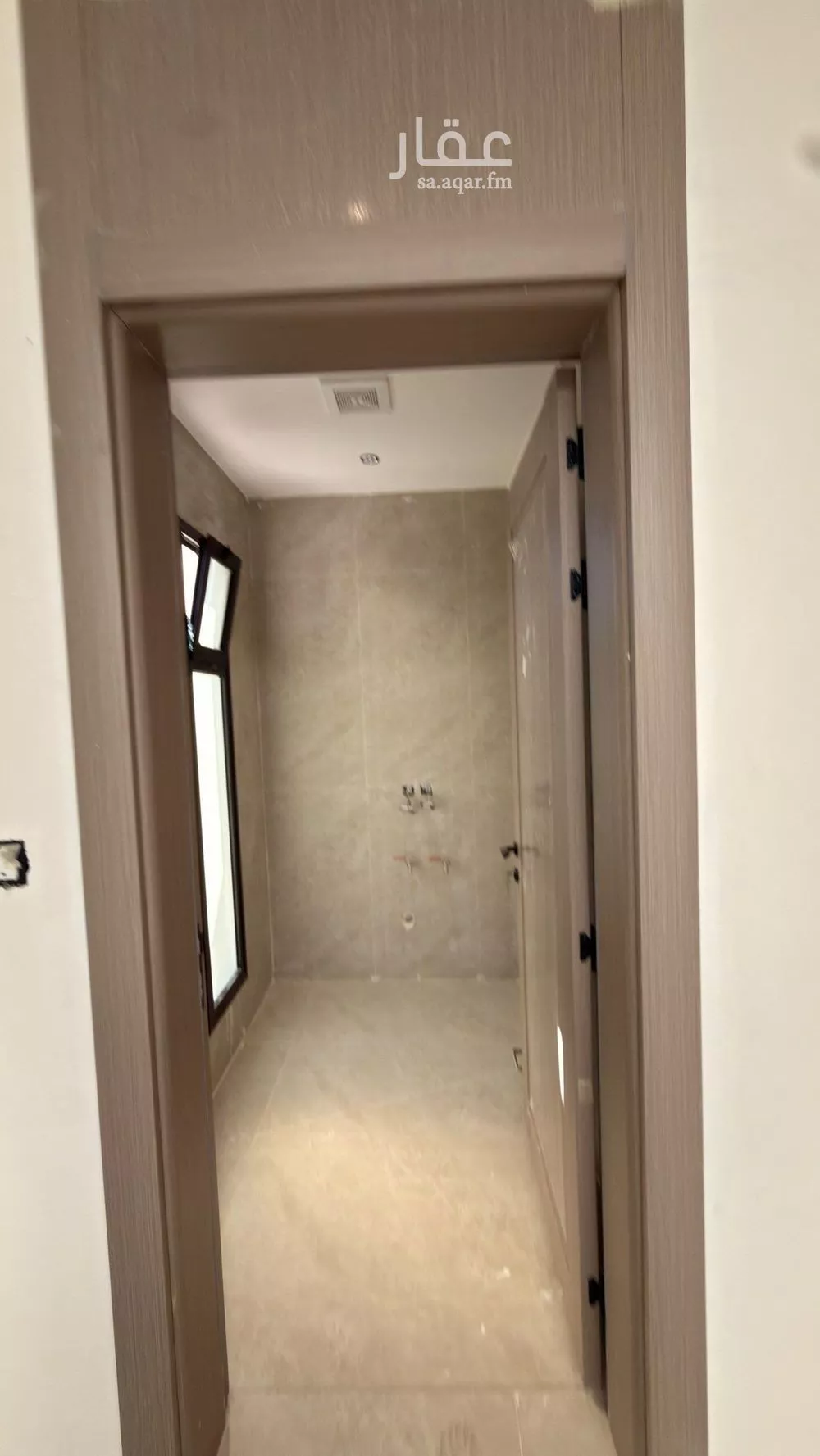 فيلا 6 غرف في ضاحية الملك فهد 4