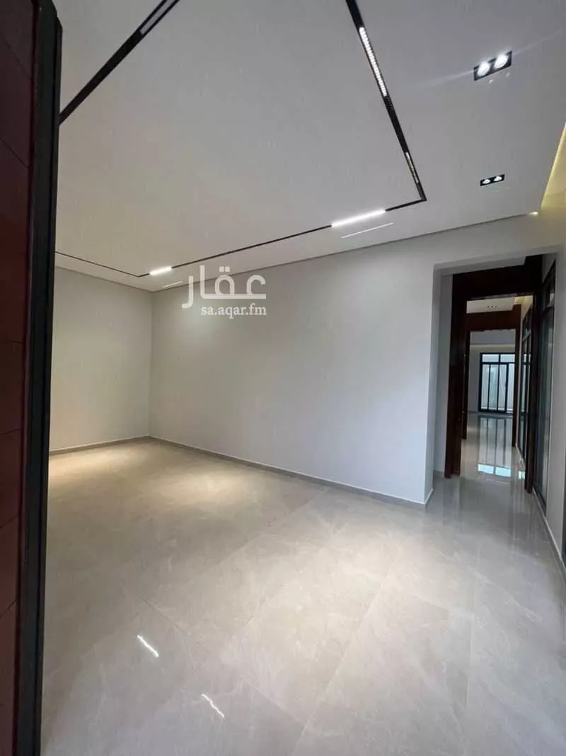 شقة 8 غرف في الرمال 4