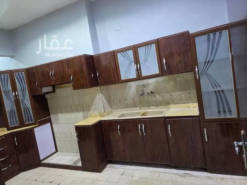 4 bedroom apartment in Al Nuzhah, Riyadh 7