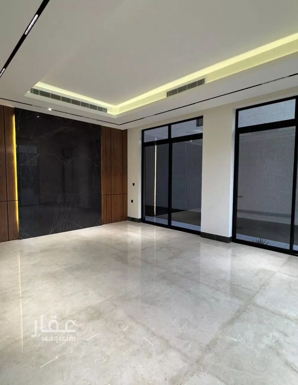 فيلا 5 غرف في الملقا 3