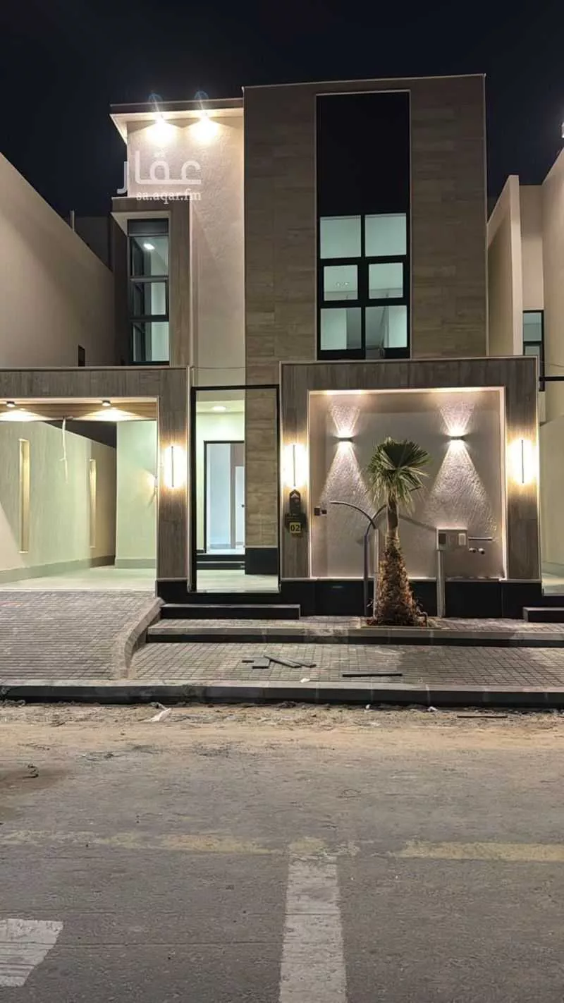 فيلا 8 غرف في الشرق 2