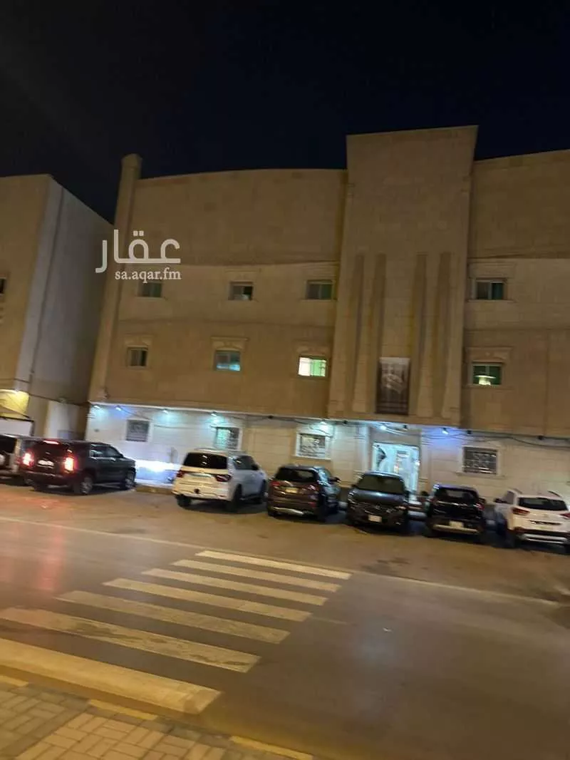 عمارة 812 م² في الملقا 3