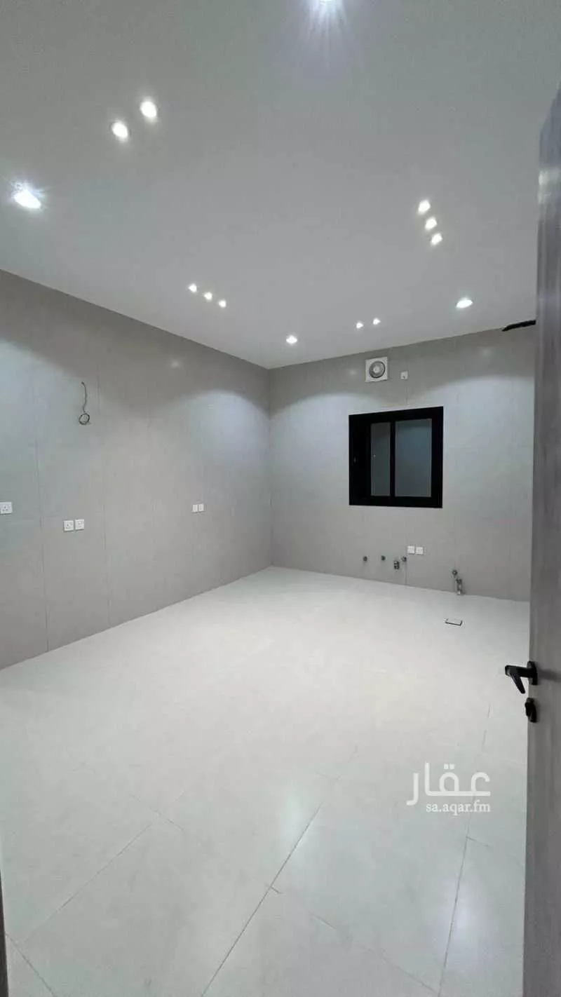 4 bedroom apartment in Warqan, Madinah 9