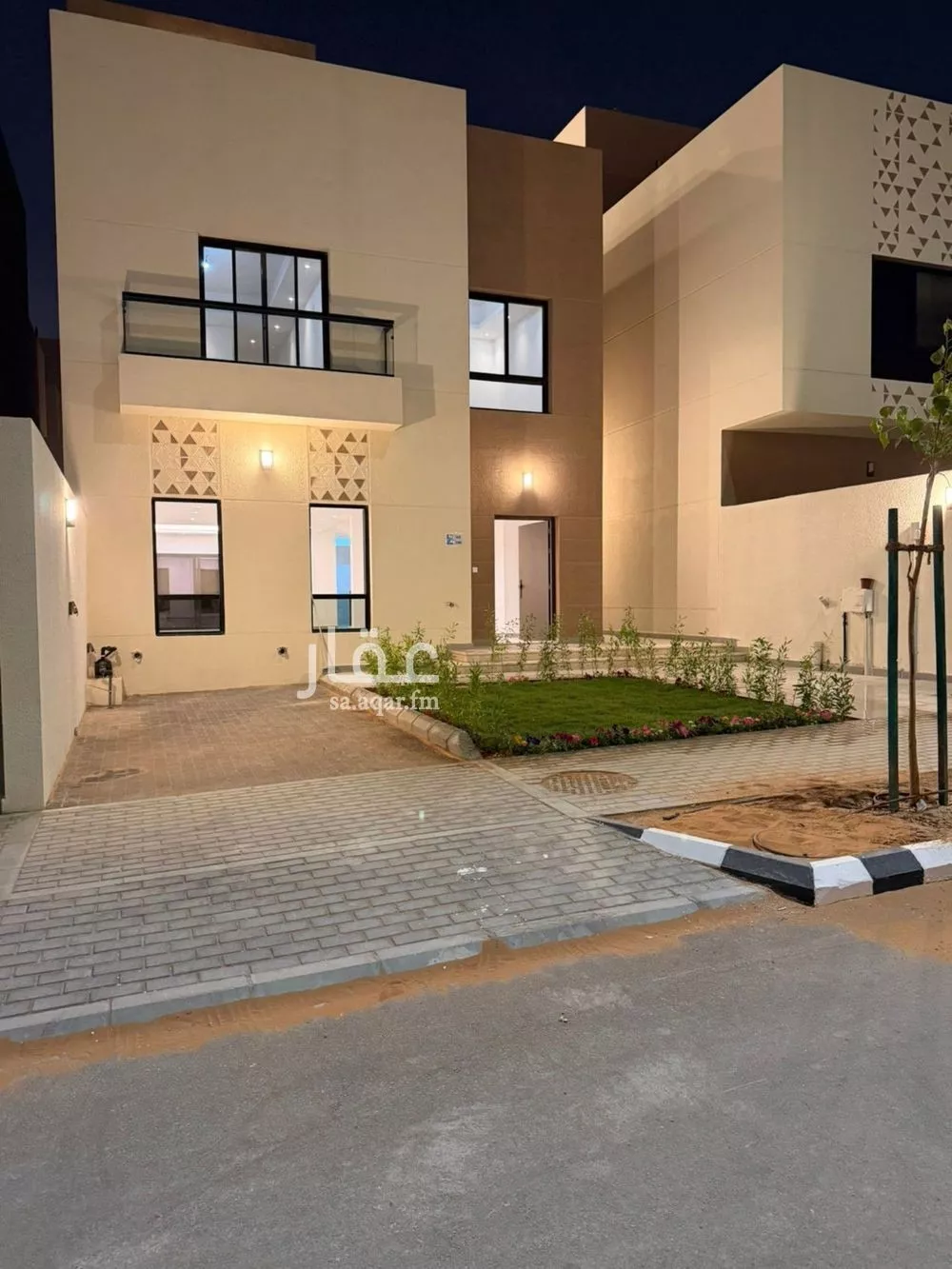 6 bedroom villa in Al Narjis 1