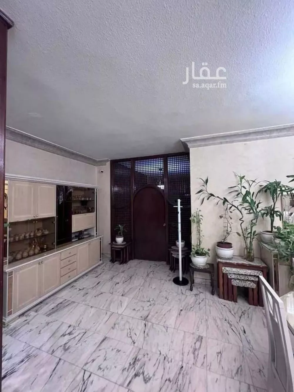 فيلا 9 غرف في الروضة 2