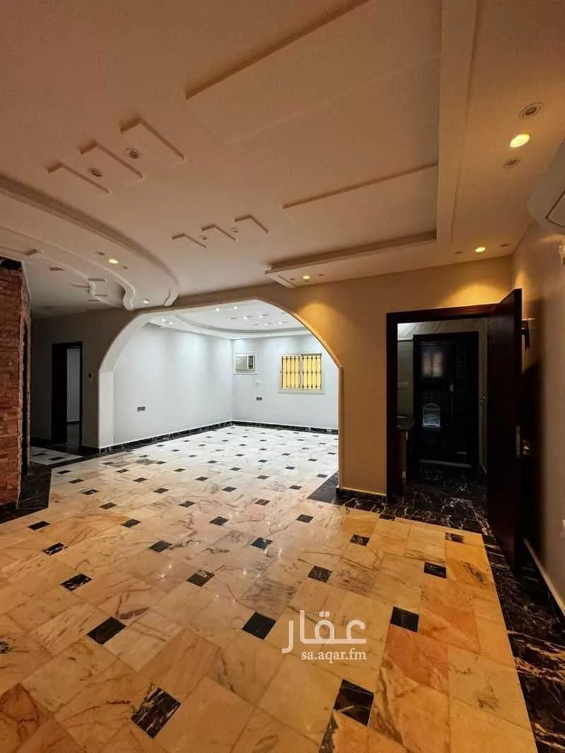 شقة 5 غرف في الروضة 3