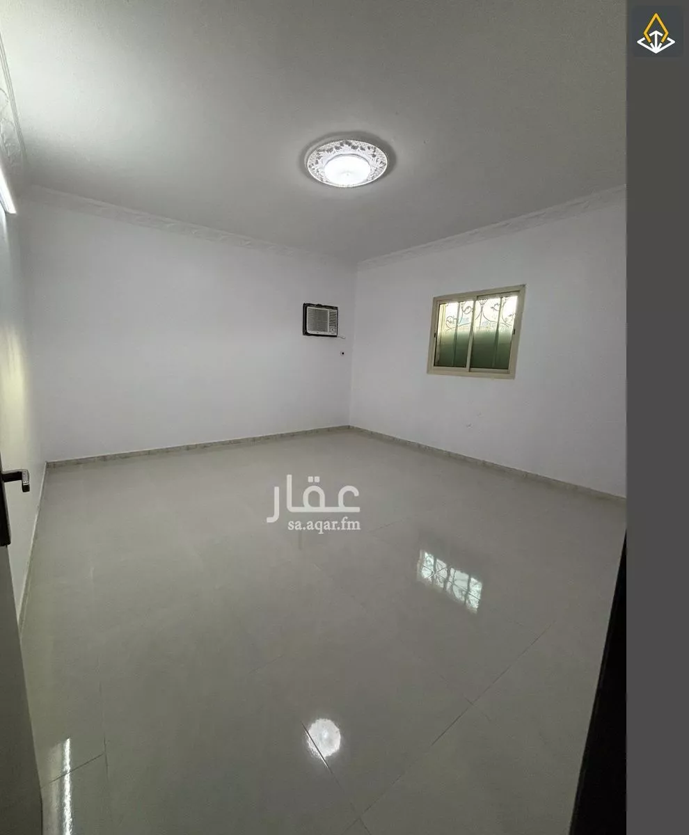 3 bedroom floor in Al Munsiyah 4
