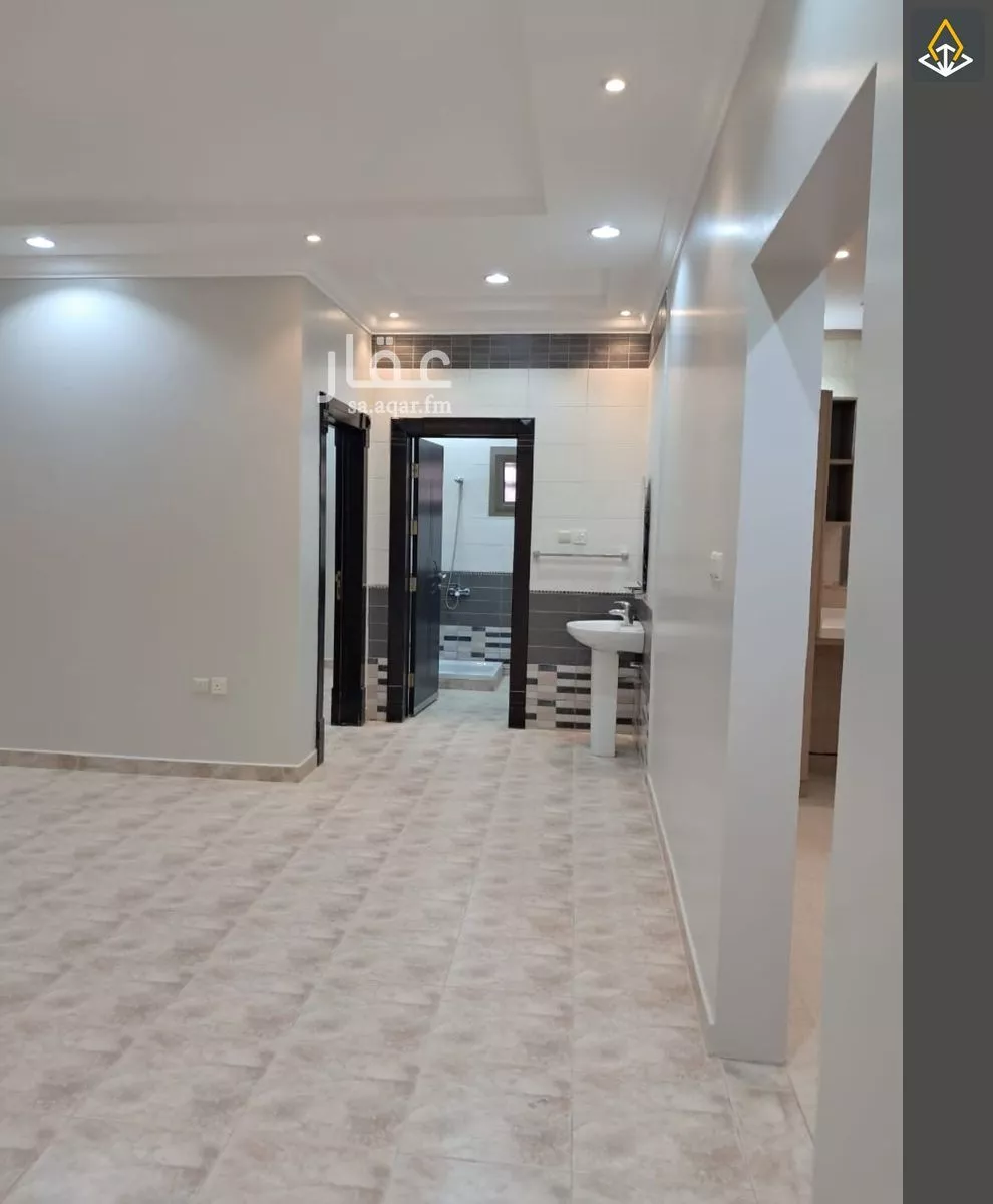 3 bedroom apartment in Al Hamra 3