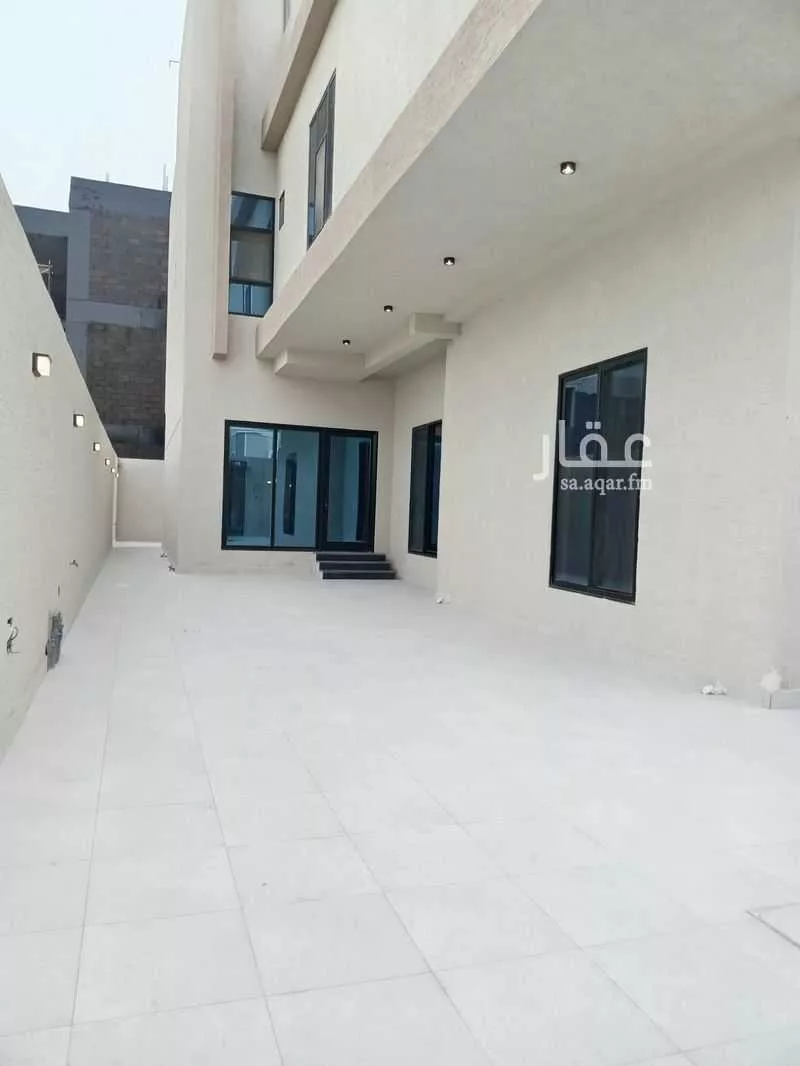 فيلا 6 غرف في الشعلة 4