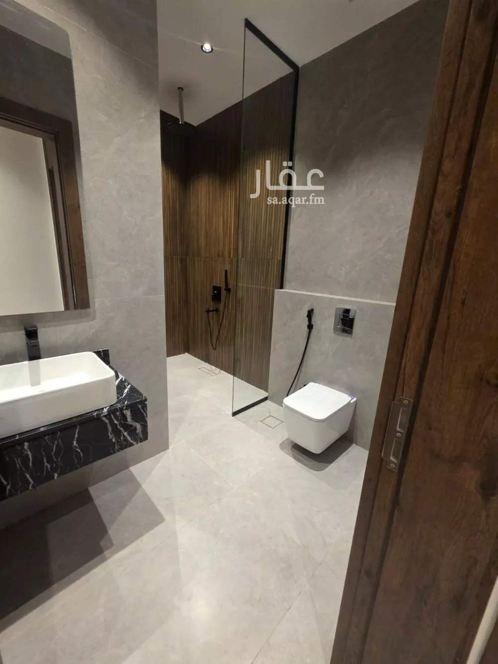 شقة 5 غرف في الزهراء 3