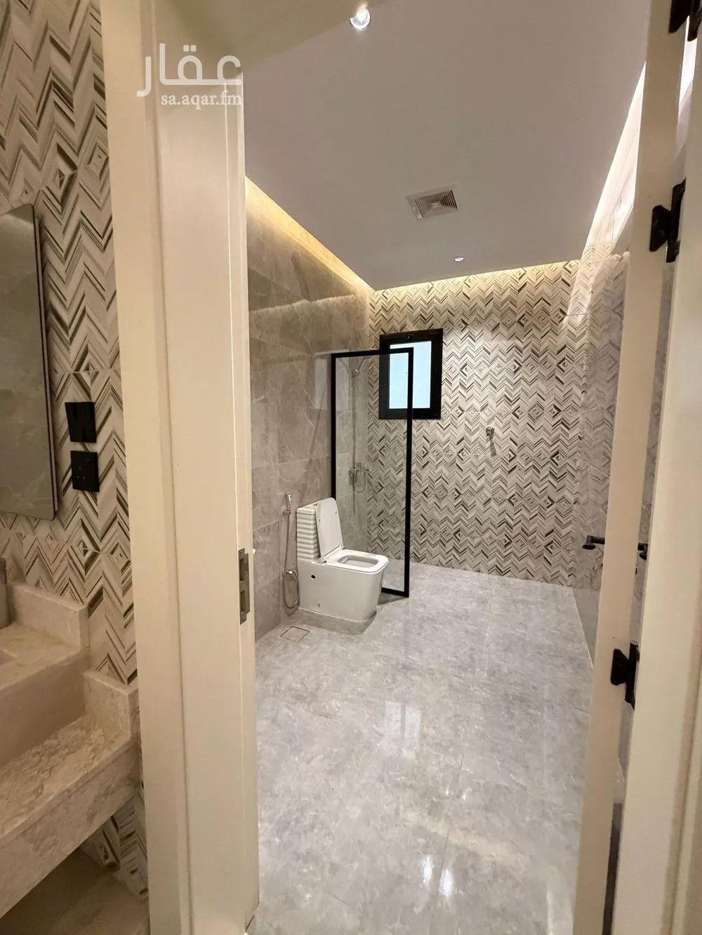 4 bedroom apartment in Al Nazlah Al Sharqiyah, Jeddah 4