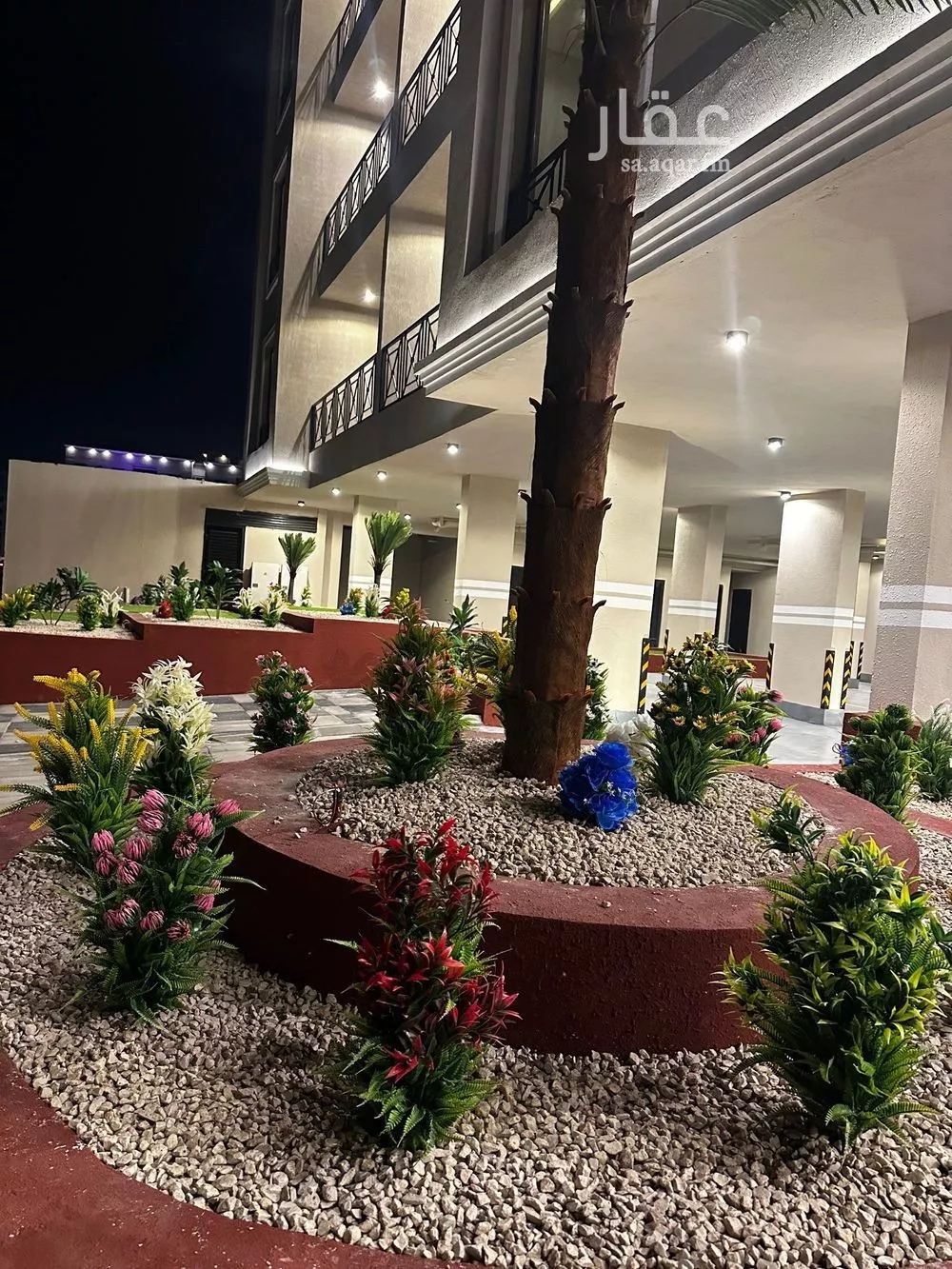 شقة 5 غرف في الحمرا 3