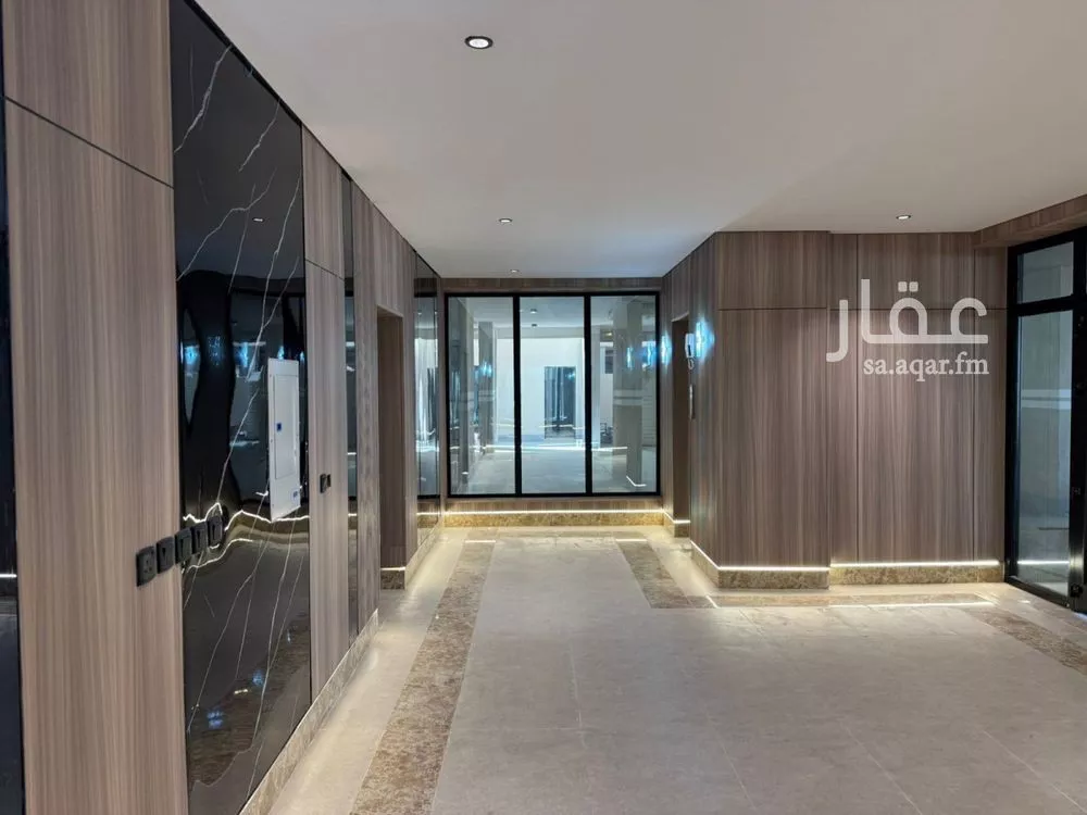 5 bedroom apartment in Al Hamra 4