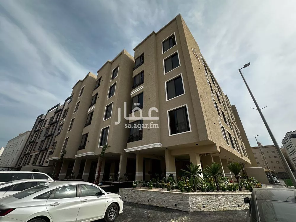 3 bedroom apartment in Al Hamra, Eastern Province 7