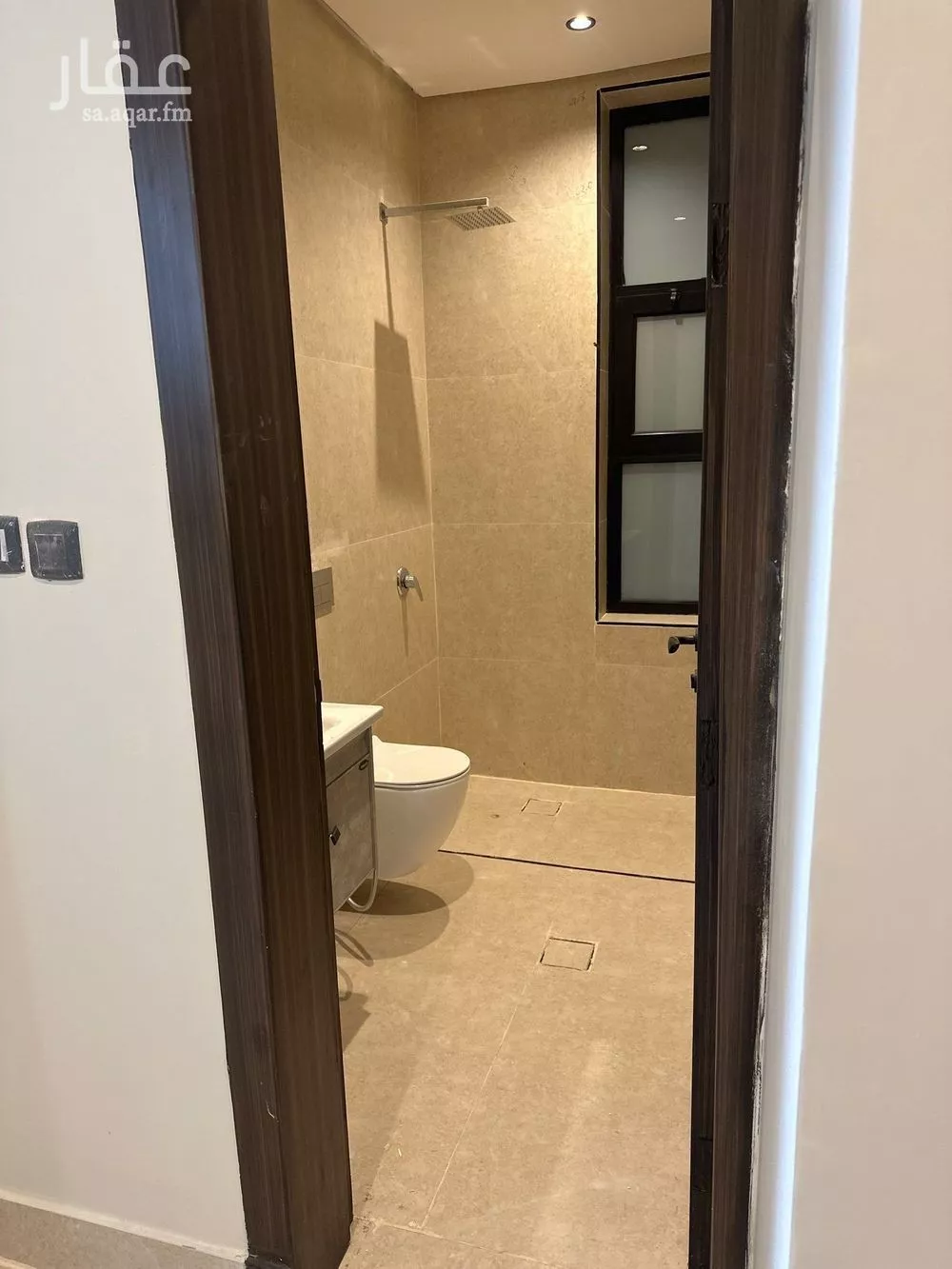 شقة 5 غرف في طيبة 5