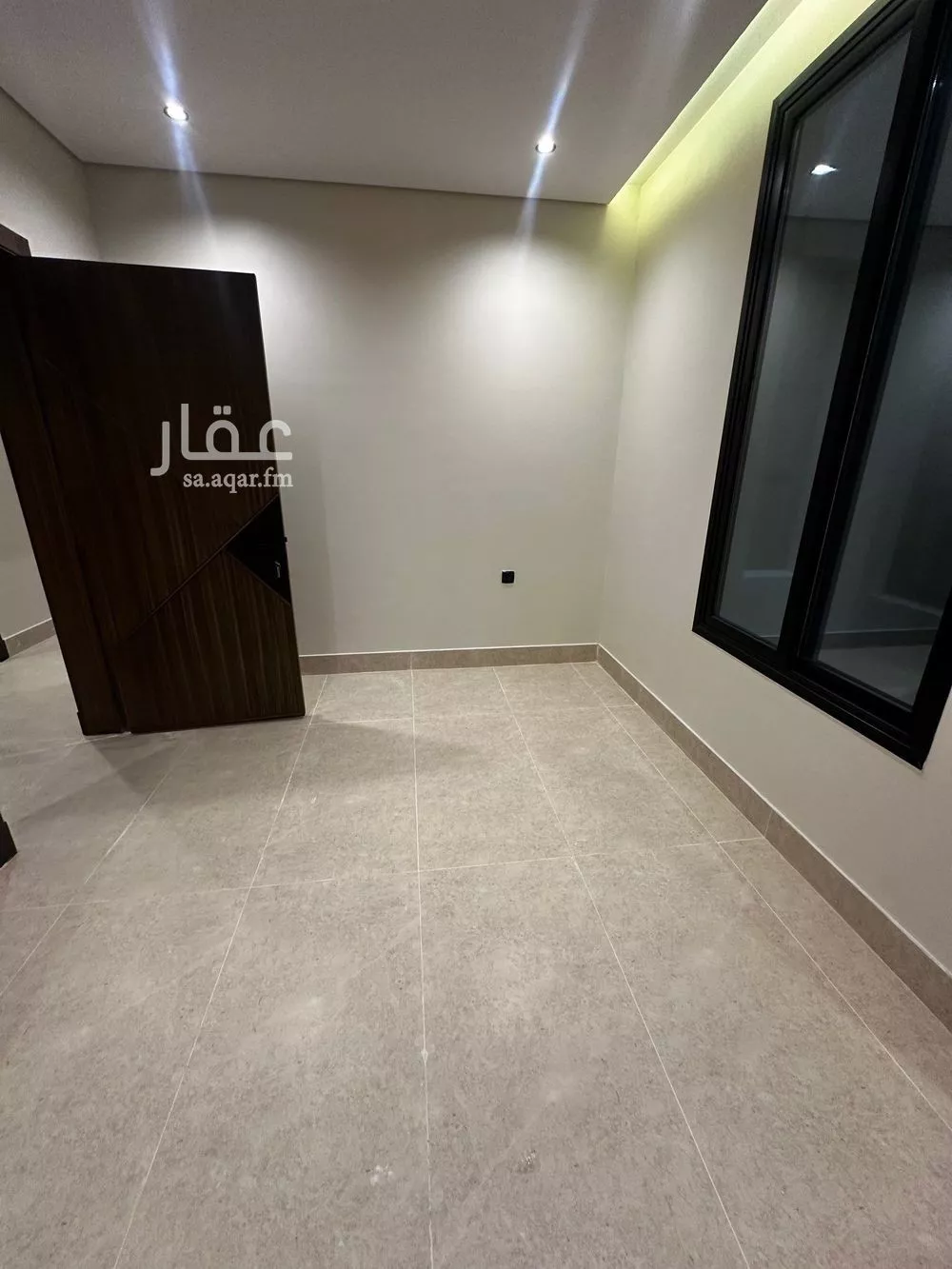 4 bedroom apartment in Al Hamra, Eastern Province 8