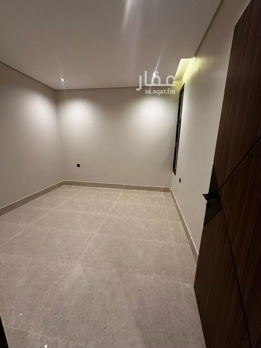 4 bedroom apartment in Al Hamra, Eastern Province 4