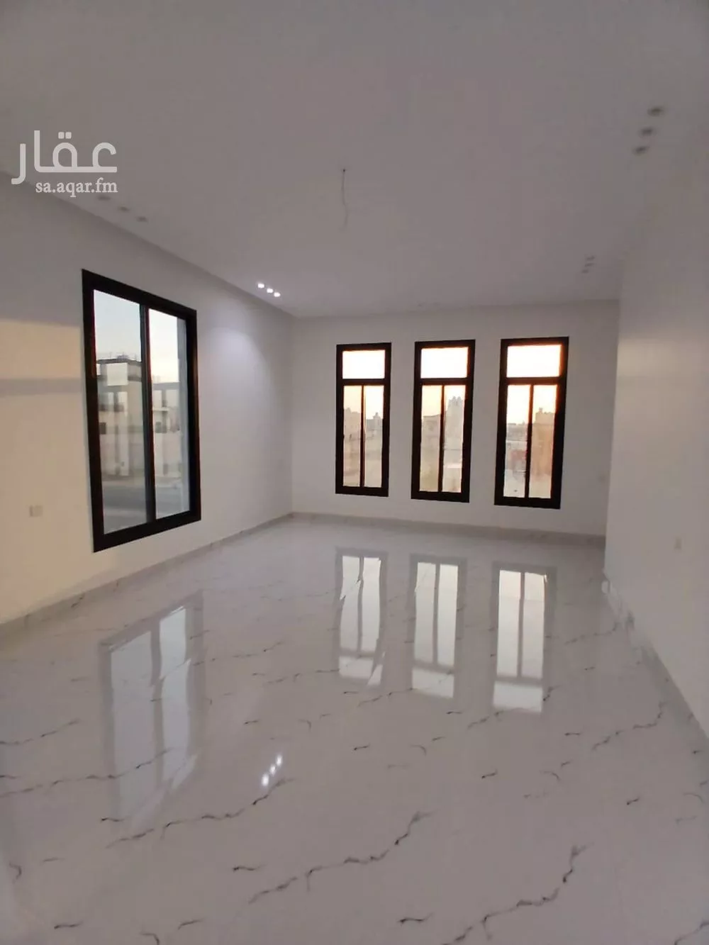 فيلا 9 غرف في الصوارى 4